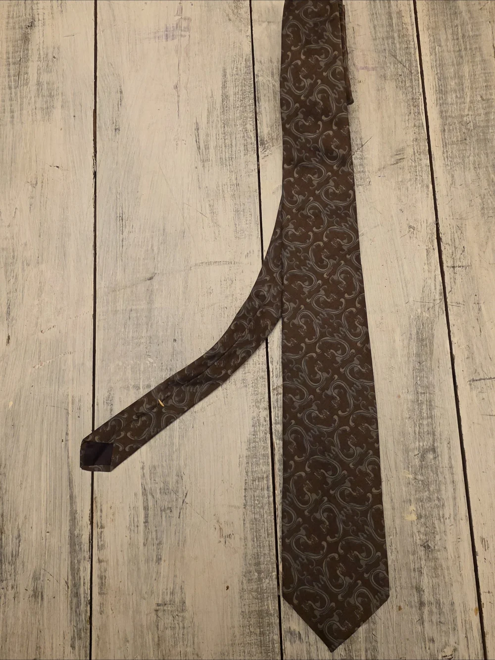 Vintage Cultures Of Man Brown Paisley 100% Italian Silk Tie